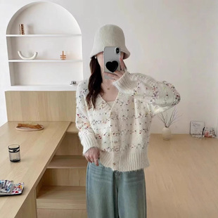 ��ɫ�c�cᘿ���ˮ���q�Ӻ�ë��Ů�ﶬ�r�аٴ�㼑��L�����_������