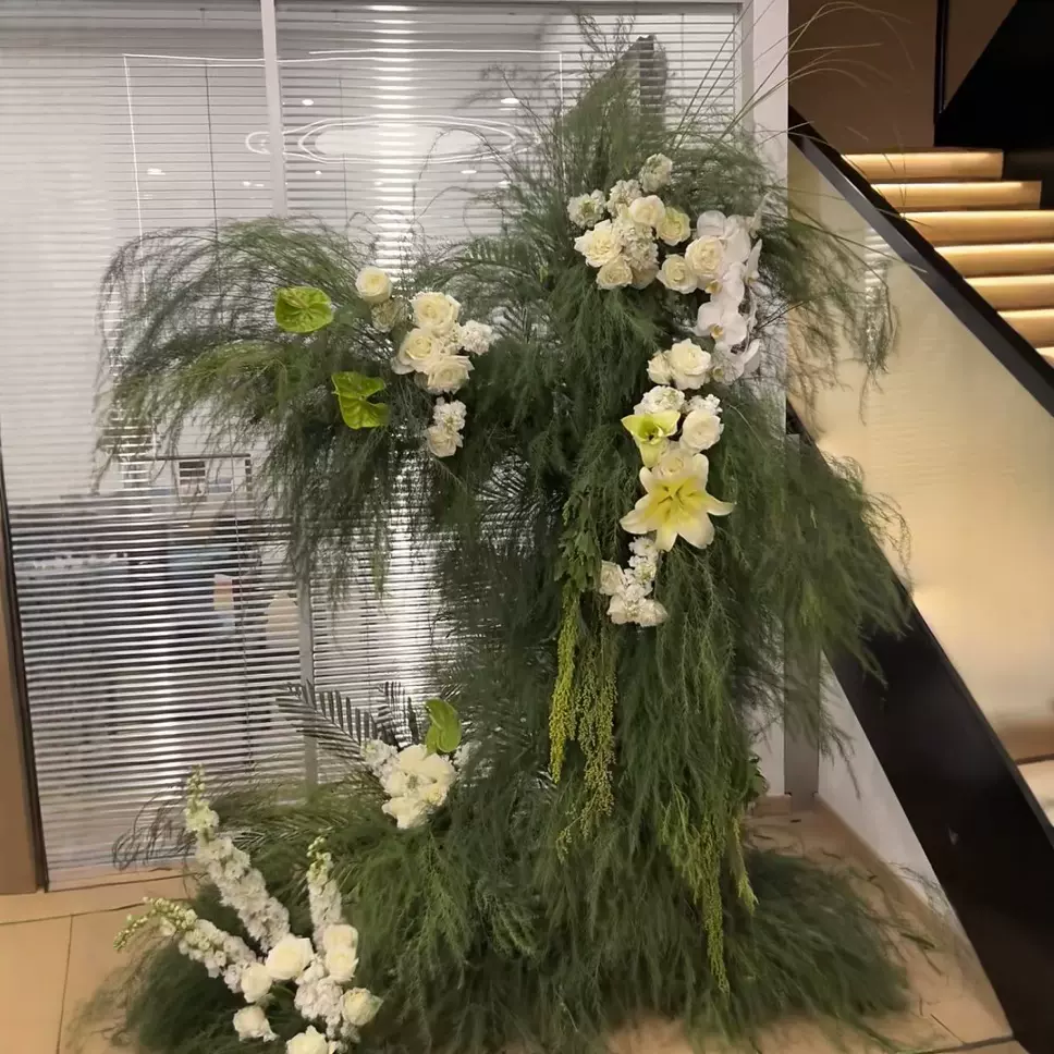 2025森系芦荀草美饰花艺仿真绿植婚礼造景绿色婚庆路引布景婚礼堂