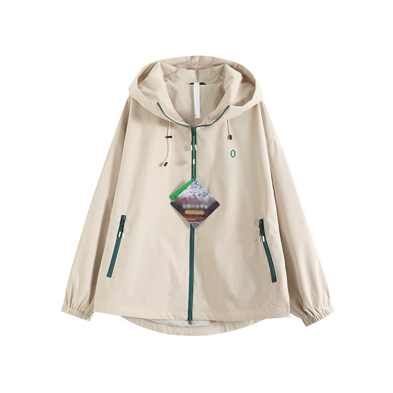 Демисезонная путешественна� waterproof jacket with hood for leisure, for beloved