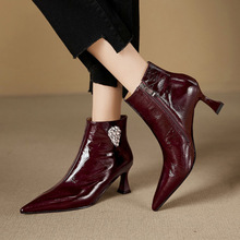 黑色真皮尖头短靴女2025秋冬款侧拉链女靴短筒皮靴细跟及踝靴单靴