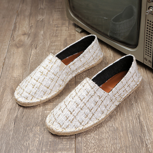 Cross-border hemp bottom shoes for men and women, hand-stitched grass-woven linen fisherman's shoes, one-piece slip-on flat shoes for wholesale.