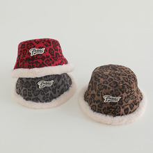 宝宝渔夫帽秋冬季复古豹纹毛绒帽婴儿加厚保暖护耳帽户外防风盆帽