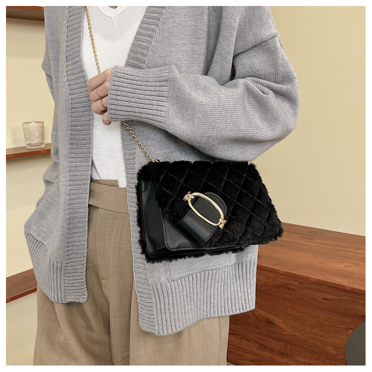 Fashion Small Bag New Trend Personality Messenger Bag Rhombus Chain Shoulder Bag display picture 1