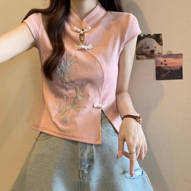 Plus-size women's new Chinese-style stand-up collar, button-down, embroidered short-sleeve shirt, summer new collection, chic and stunning short top