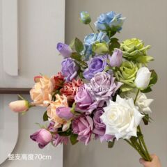 3頭のカローラのバラのシミュレーションモランディ系の結婚式の装飾の造景の偽の花の家の装飾の撮影の道具