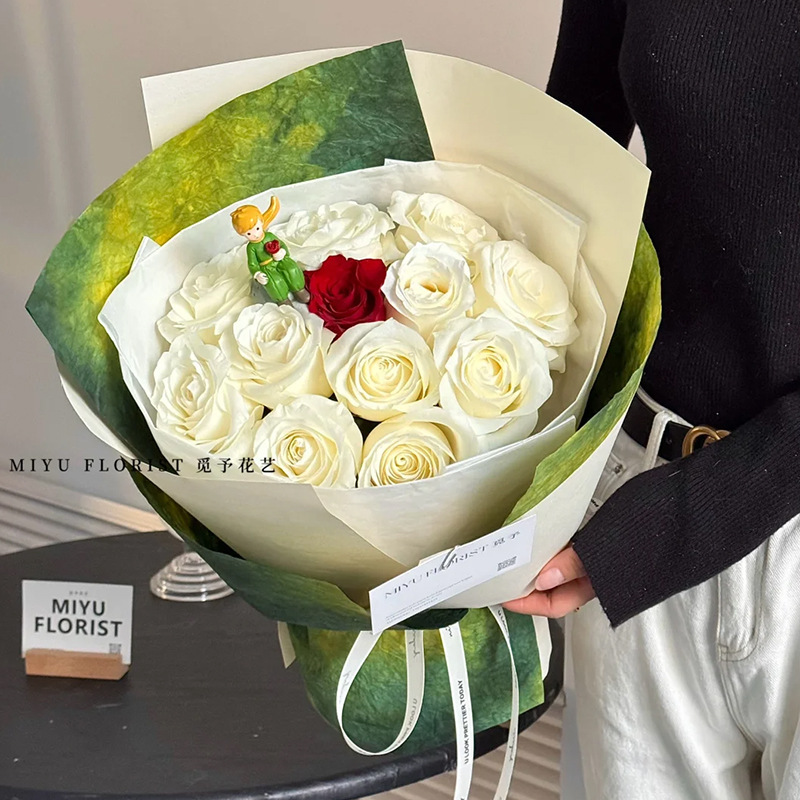 El principito serie papel de embalaje de flores ramo de bricolaje material de embalaje al por mayor muñeca de San Valentín papel de embalaje floral