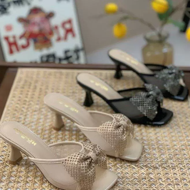 Фея ветряная сетчатая пряжа слово тапочки женская летняя одежда 2024 новая французская квадратная голова на каблуке на высоком каблуке