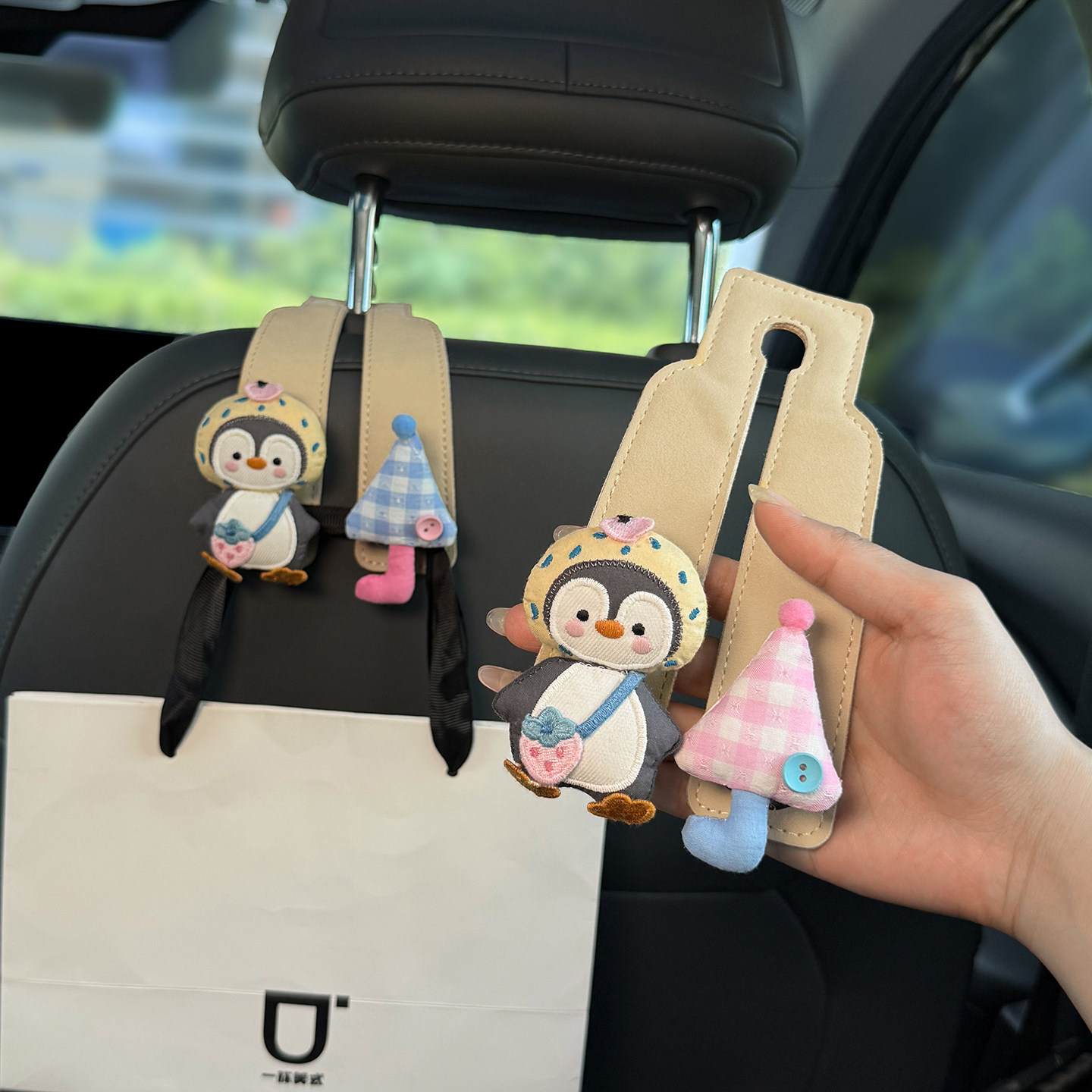 Cute penguin car hook, cartoon storage hook for car seat back, multi-functional organizer for front and rear seats, designed for women