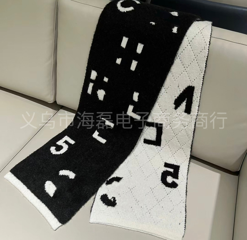 针织提花5字母围巾披肩两用高品质小香风格纹围脖女冬季保暖双面|undefined
