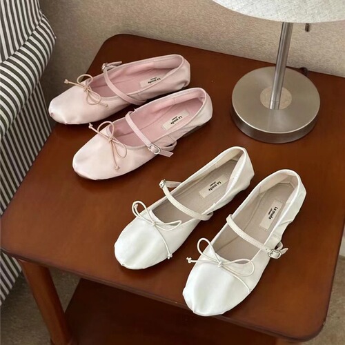 Cic Gentle and Cute Grandma Shoes 2024 Spring French Elegant and Refined Round Head Low Mouth Insoles Heeled Ballet Shoes