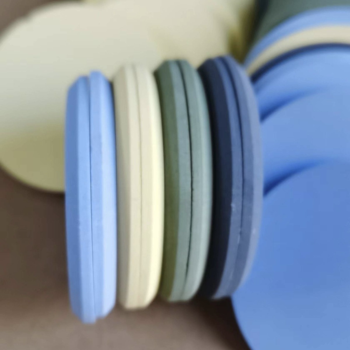 厂家批发圆形磨刀石 白刚玉油石 家用滚动磨刀器更换抛光石盘