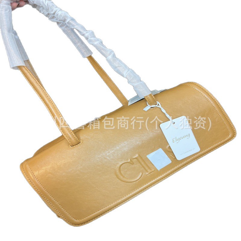 Clos ModBow Bowling Bag Large Vegetable-Tanned Top Grain Cowhide Shoulder Bag High Capacity Baguette Underarm Bag - Thumbnail 5