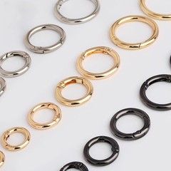 キーホルダー亜鉛合金スプリングリングバッグ金属オープンリング荷物ハードウェアラウンドスプリングバックル卓上カレンダーリングバックル