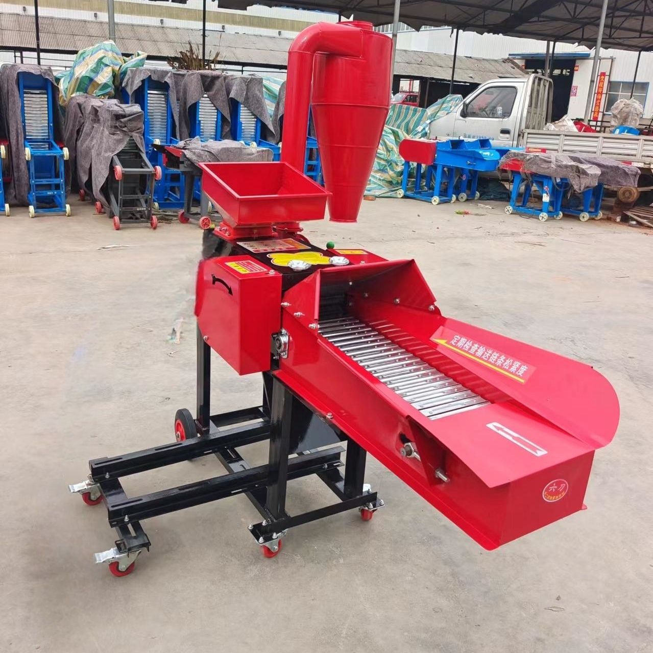 Máquina doméstica de cría de ganado y ovejas de hierba de alimentación diesel, máquina de molienda y molienda de alambre, máquina de molienda de hierba, otros