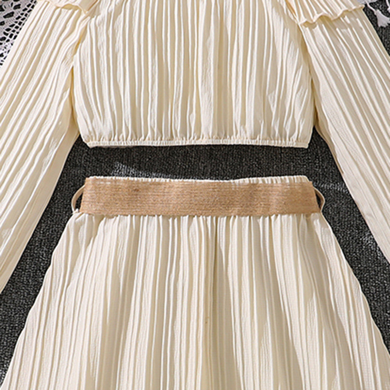 Meiteņu komplekts 2024. gada rudens stilīgs īss stils ar vienu plecu, mežģīņu mazs krekls ar pussvārkiem, bērnu apģērbs_voghion.com