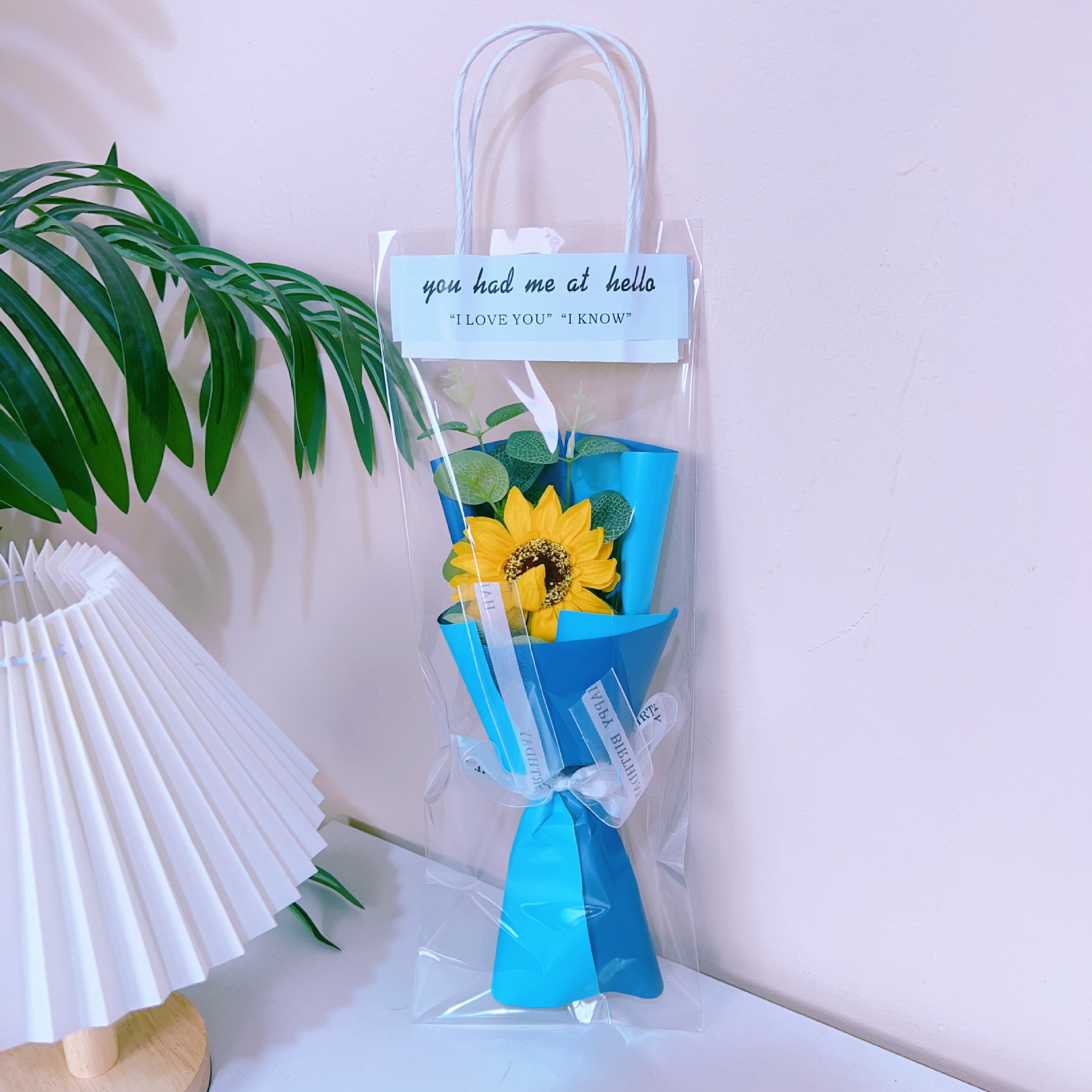 비누꽃 해바라기(파란색 포장) + 선물가방 + 램프