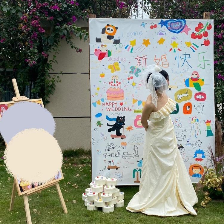 商業室の屋外芝生の結婚式は装飾遊園会の落書きの壁のドーパミンの結婚の婚約の赤い本を配置します。|undefined