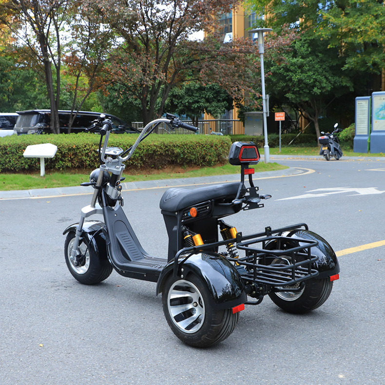 New Harley tricycle large wide tire electric car battery motorcycle scooter lithium battery scooter