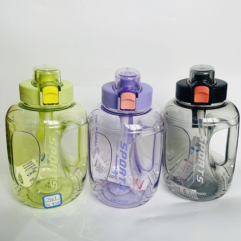 Siliya 7507 taza de plástico de gran capacidad 1500ml mango con cerradura cubierta elástica taza de paja sitio de construcción hogar al aire libre