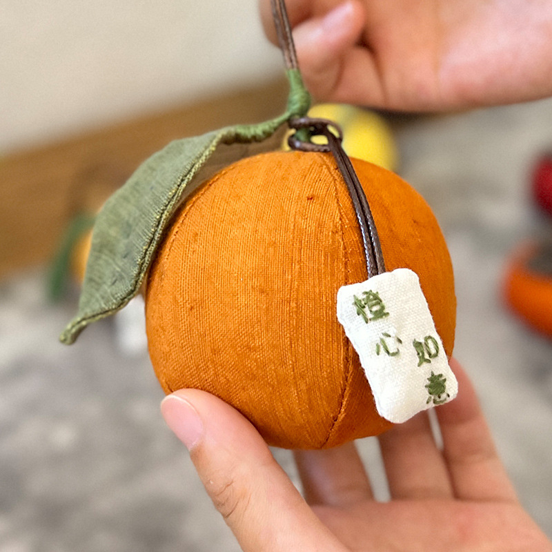 Colgante de bolsas naranjas Lu bordado a mano DIY material paquete de frutas adornos creativos bordados bolsas de moxa colgante