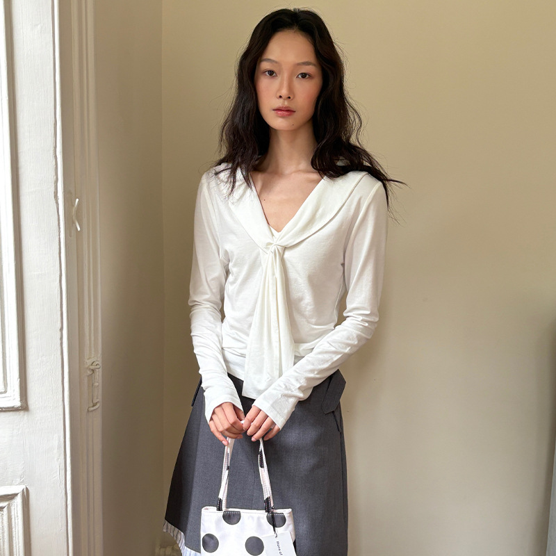 Allo 【Clearance No Returns】 Ribbon V-Neck Long Sleeve T-Shirt Women's Short Slim Fit Top 23625 Allo 【Clearance No Returns】 Ribbon V-Neck Long Sleeve T-Shirt Women's Short Slim Fit Top 23625