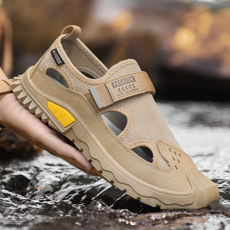 Zapatos de hombre tendencia de verano para usar sandalias casuales con suela suave vaciado zapatos de playa al por mayor