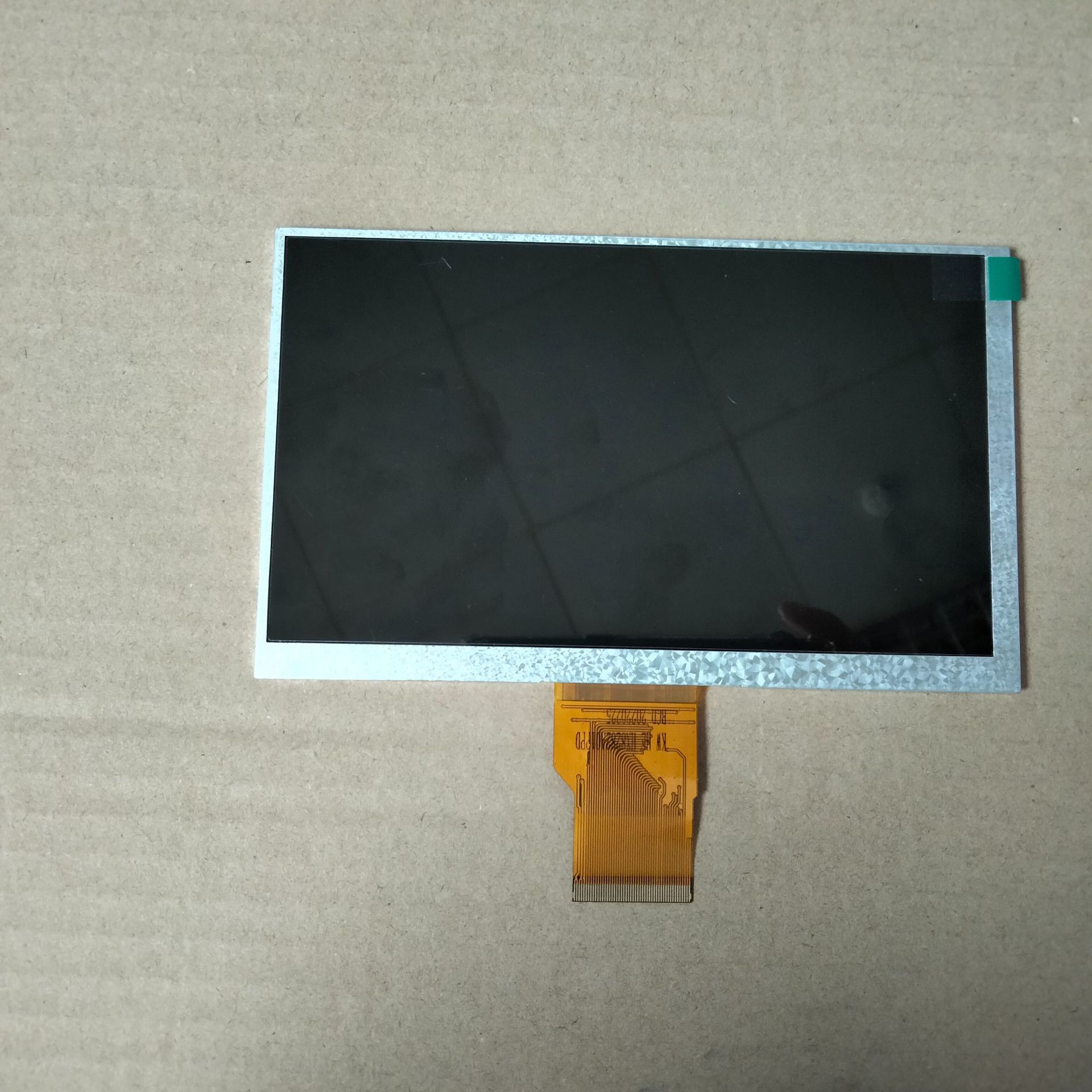 7寸1024*600 50PIN RGB接口安防专用液晶屏自带ON-CELL 电容触摸