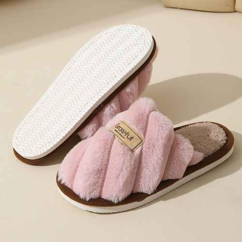 Fuzzy slippers for women—autumn and winter outdoor wear, non-slip, thick-soled indoor home slippers with fluffy cotton lining—winter warm cotton slippers.