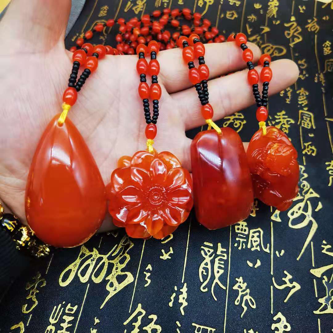 新款血珀蜜蜡太阳花吊坠长款项链 民族风复古毛衣链 时尚百搭衣饰|ms