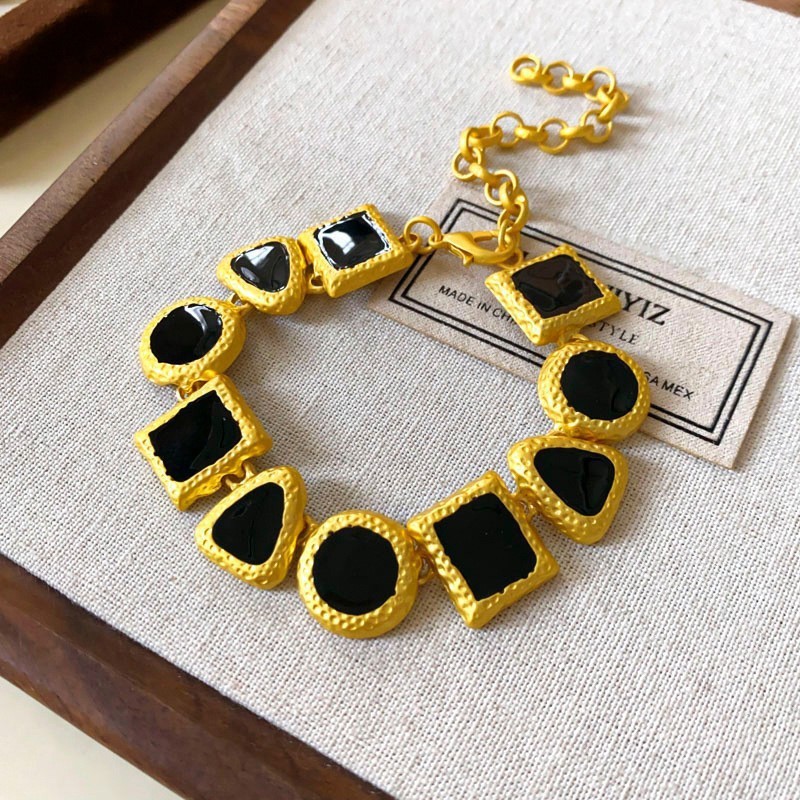 Medieval vintage diamantes geométricos oval pendientes collar ligero lujo nicho cadena clavícula juegos de joyería retro