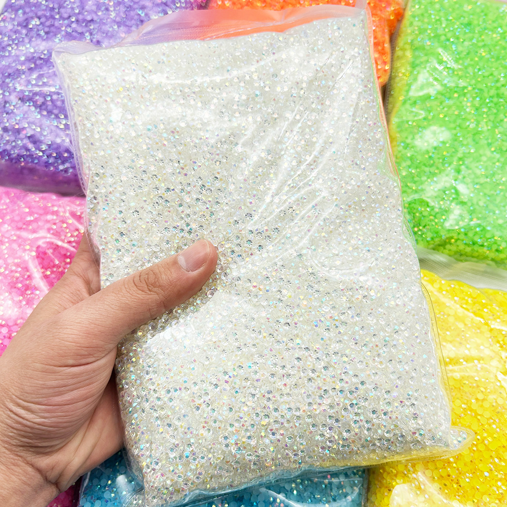 Nueva resina de color al por mayor, diamantes de imitación de fondo plano, acrílico, uñas, joyas de diamantes autoadhesivas, diamantes decorativos de bricolaje