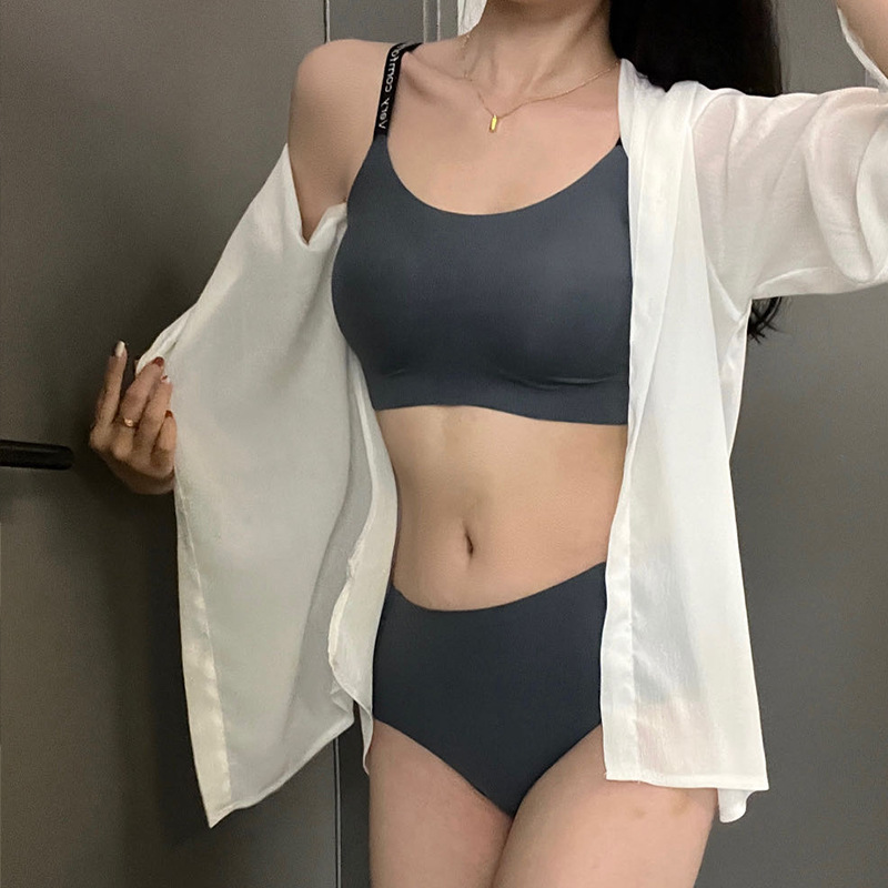 新型ゼリー承托力セット下着女性無痕英語帯裸感ラテックス大赤色大サイズブラジャー|undefined