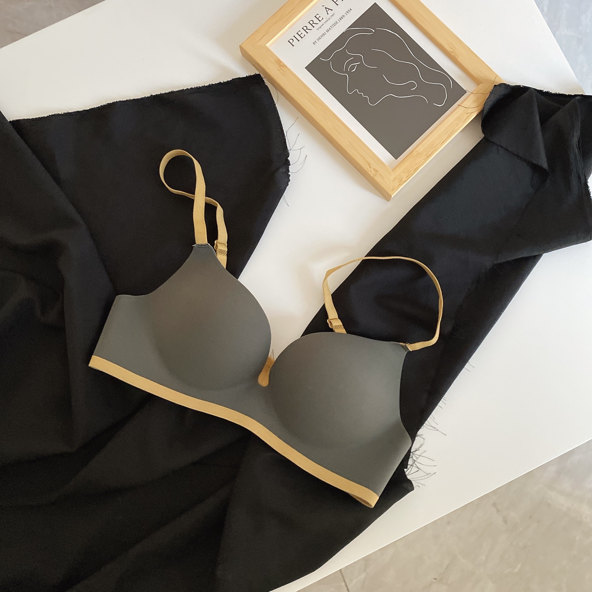 Colores de contraste que no dejan marcas, recolección lateral, soporte superior, leche antideslizante, ropa interior antiflacidez, sujetador de texto para niñas, senos pequeños, grandes