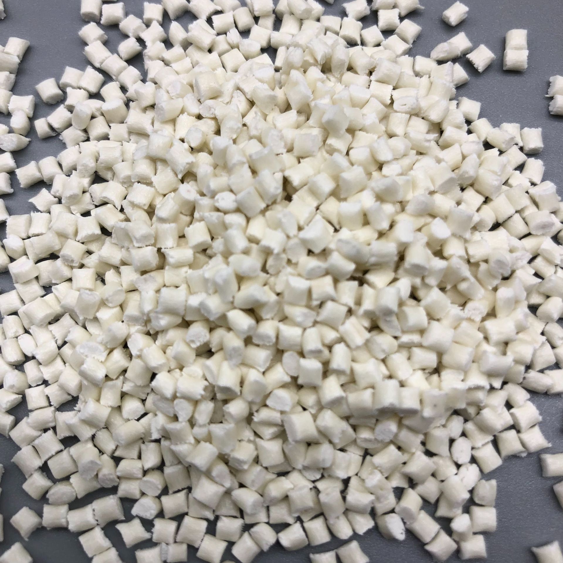 PA66-GF30溴系阻燃UL94-V0 优异电性能及机械性能、替代CM3004G30