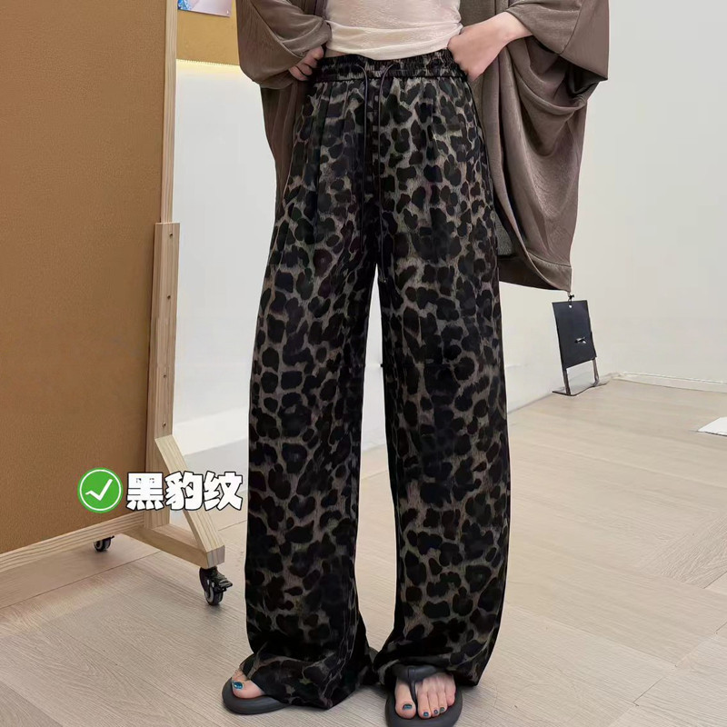 Vintage Leopard Print Wide-Leg Casual Pants for Women, Summer Thin Style 2026, Old Money Style, High-Waisted, Elegant, Draped, Loose-Fit, Floor-Length Trousers Vintage Leopard Print Wide-Leg Casual Pants for Women, Summer Thin Style 2026, Old Money Style, High-Waisted, Elegant, Draped, Loose-Fit, Floor-Length Trousers