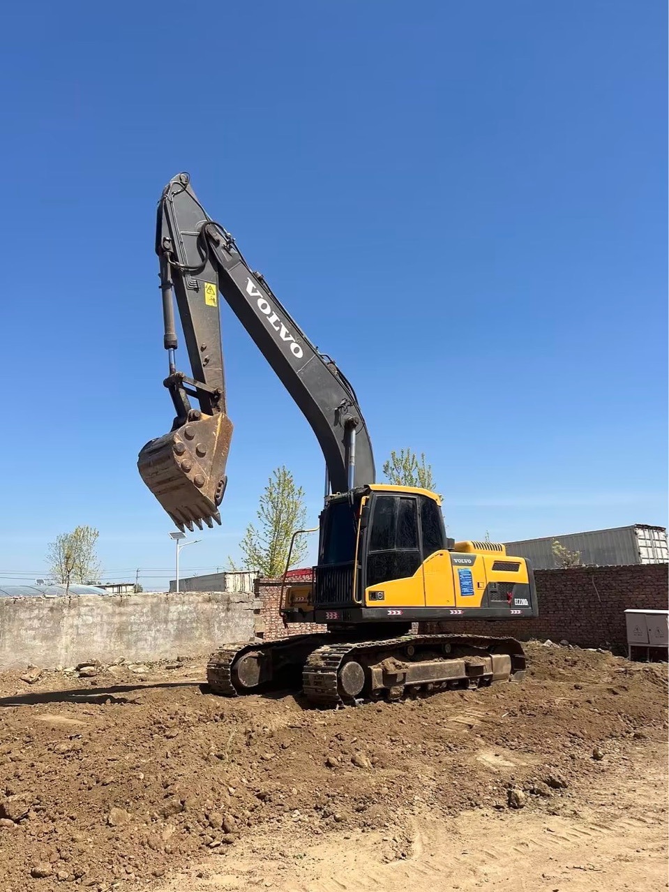 Línea de exportación doméstica y extranjera de segunda mano Volvo 220 31215 Carter 320 PC200 excavadora