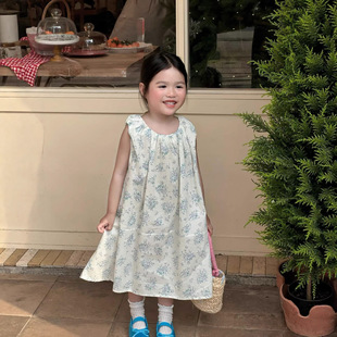 �n��ͯ�bŮͯ�¿��ļ��{ɫ�黨�o��A�I�������L���B��ȹ�������Q