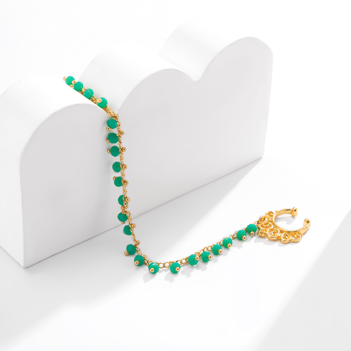 Schmuck im ethnischen Stil mit integrierten Ohrringen und künstlicher Kristallquaste, Ring, süßer und cooler Nasenclip aus Metall_voghion.com