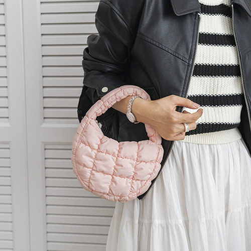2024 new handbags for women, niche plaid down cotton bubble bags, fashionable handbags, Korean pleated cloud bags