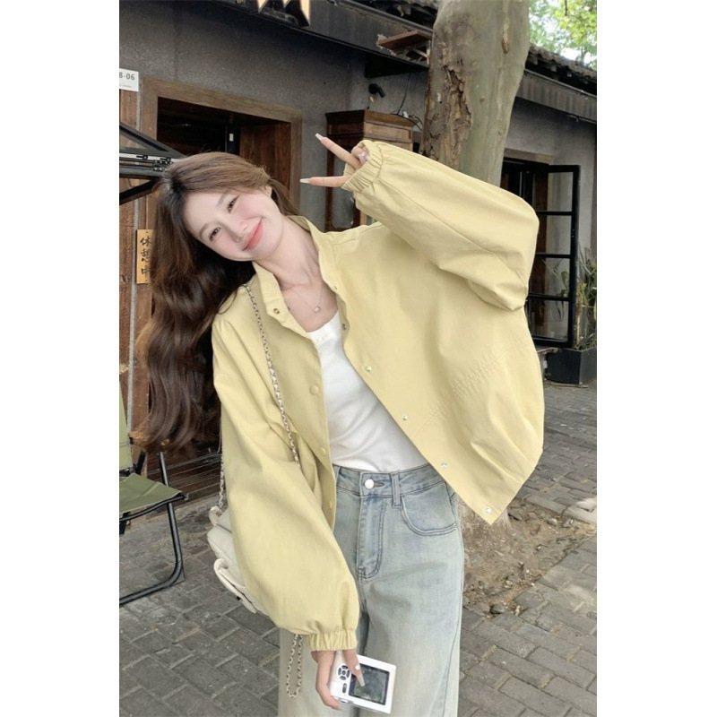 Cream-Colored Workwear-Style Trench Coat for Women, Spring and Autumn 2026 New Model, Youthful Design, Unique and Exquisite, College Style