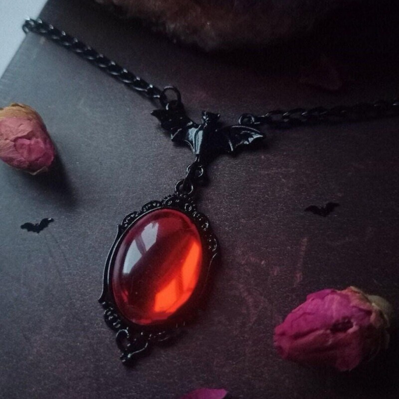 Gothic Bat Necklace Vampire Black Necklace Witch Pendant Victorian Era Relief Direct Sale from Manufacturer