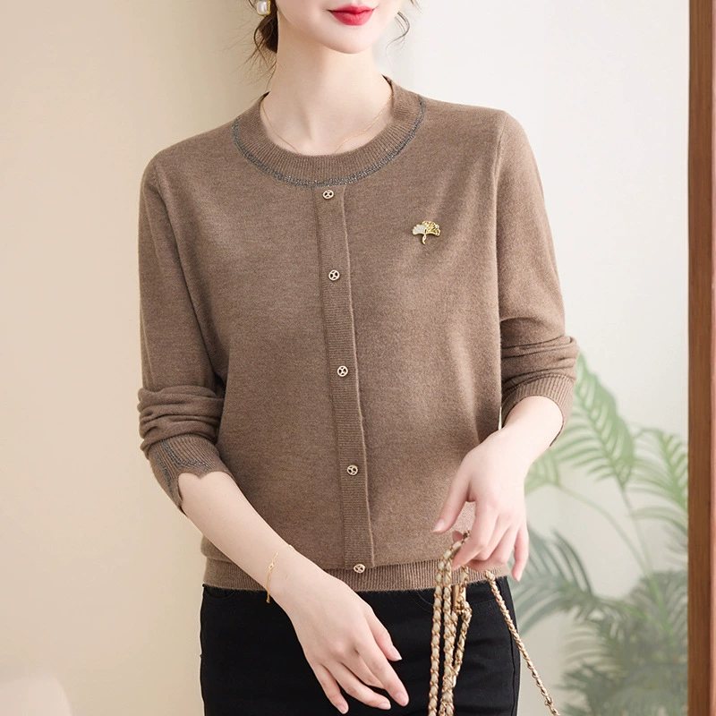 Мама весна и осень с круглым вырезом трикотажная нижняя рубашка средняя и пожилая женщина модный пуловер свитер маленькая рубашка