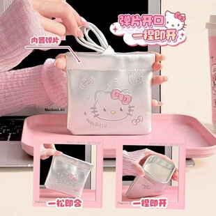 Kitty�ɐ������ռ{����Ů�ď�Ƭ���X����ͨ��y�ڼt���C�s���