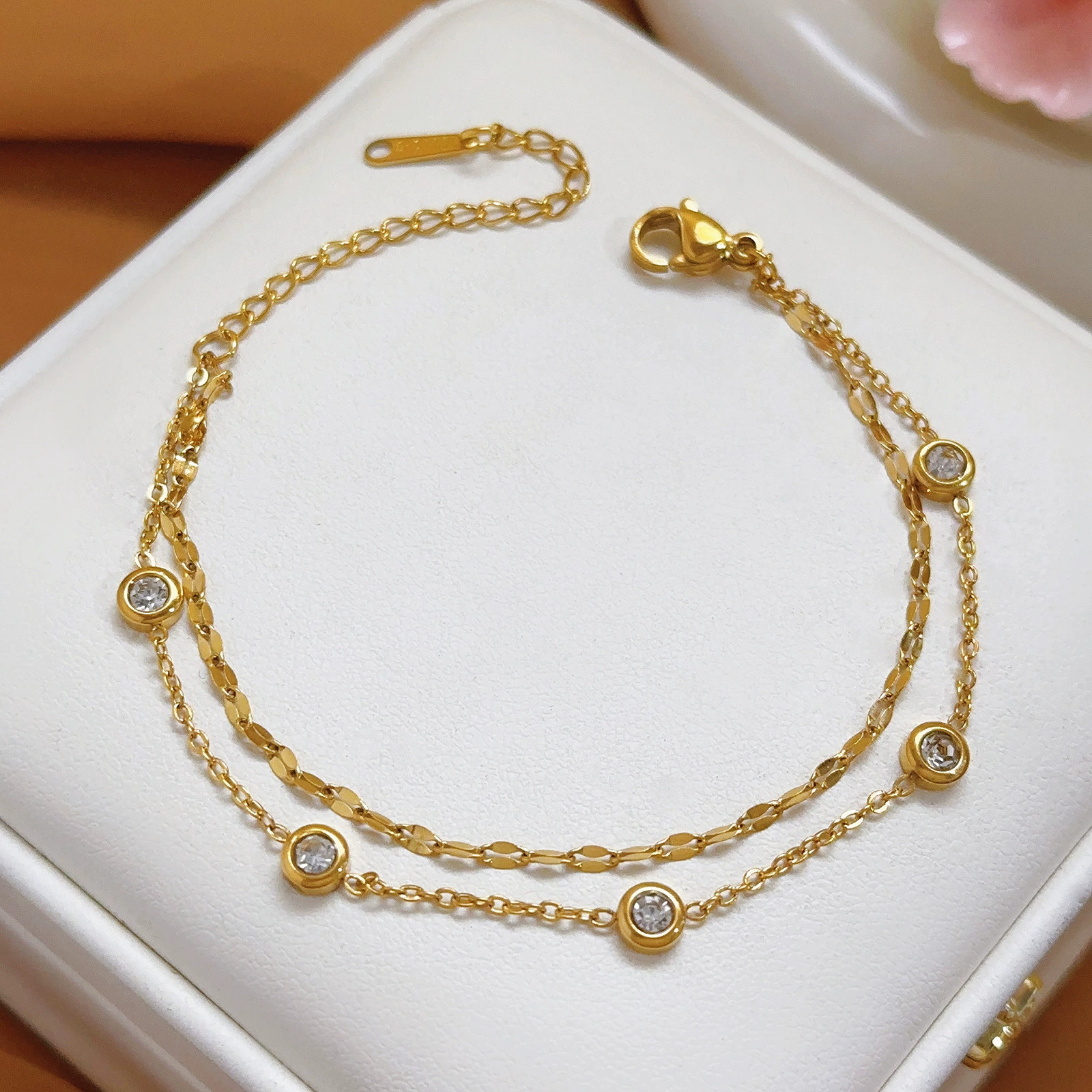 Tide de acero de titanio de doble capa de amor pulsera de tobillas de mujer chapado en oro 18K nuevo estilo universal no se desvanece de moda ligera pulsera de lujo