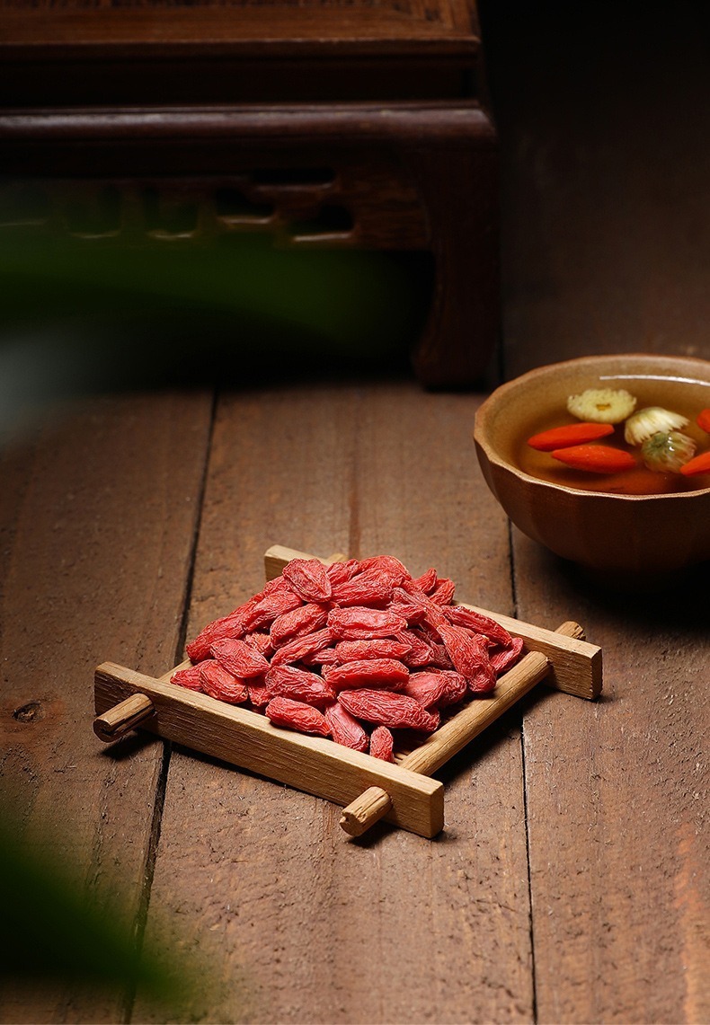 Premium Goji Berry and American Ginseng Gift Box 260g Dried Red Goji Berries with 5 Year Changbai Mountain American Ginseng specifications