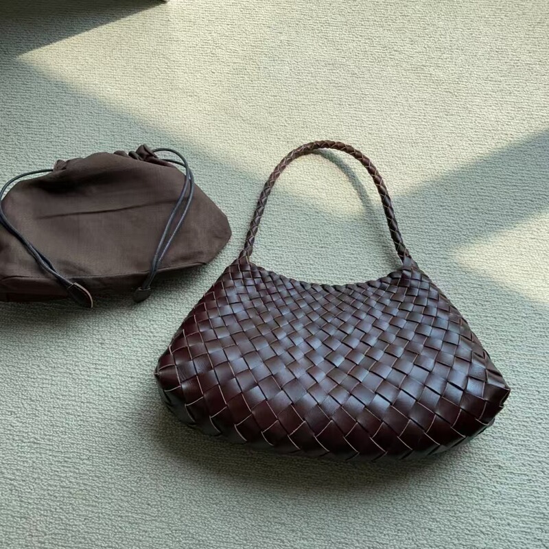 Dragon Diffusion Women's Cowhide Woven Bag Retro Shoulder Handbag Armpit Baguette Bag