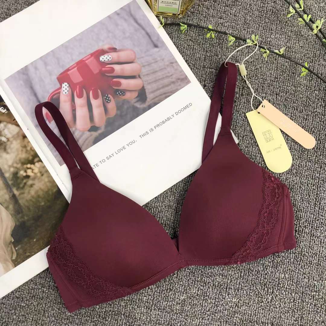 Cruzar la frontera del sudeste de Asia estilo japonés estilo francés cómodo push up francés triángulo taza de ropa interior sin costuras sujetador delgado de las mujeres sin anillo de acero