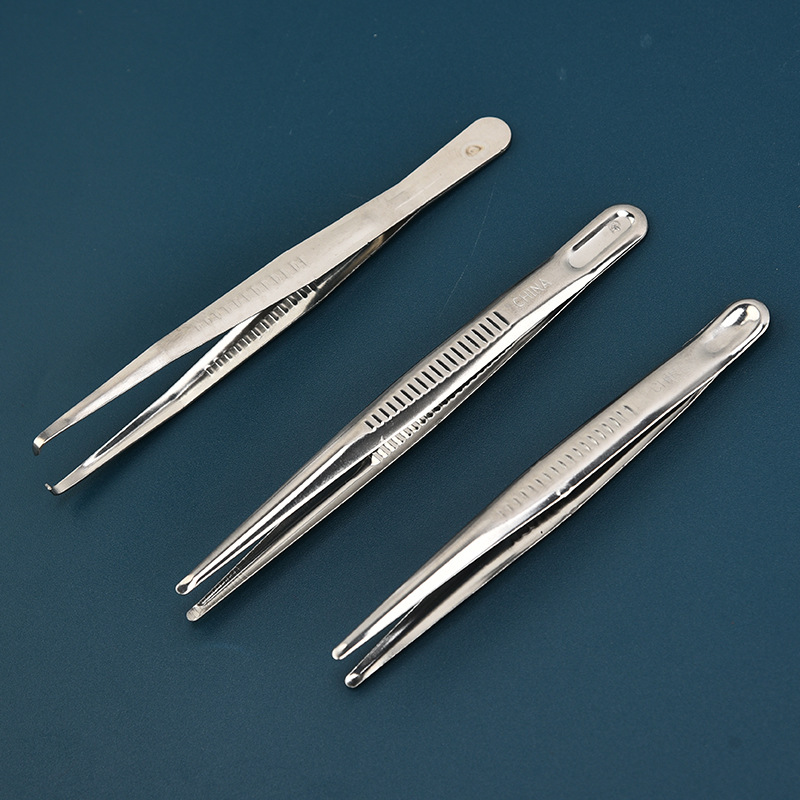 厂家批发不锈钢医用镊子 直弯圆头带齿敷料镊子医用镊子精密夹子