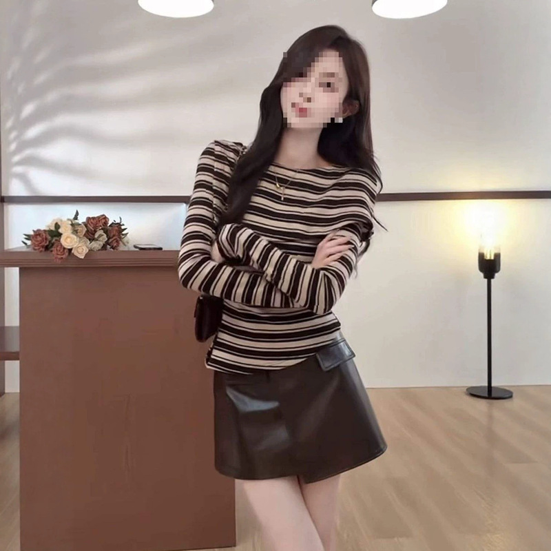 2026 Autumn New Chic Slim-Fit Two-Piece Set: Color-Block Striped Long-Sleeve Top + Half-Length Leather Skirt 2026 Autumn New Chic Slim-Fit Two-Piece Set: Color-Block Striped Long-Sleeve Top + Half-Length Leather Skirt