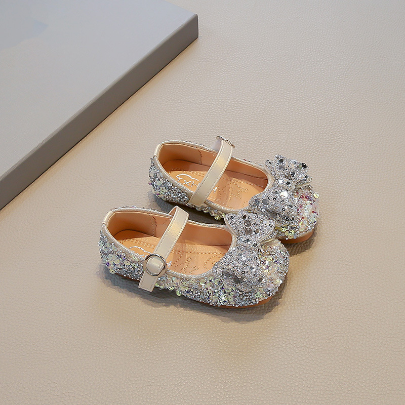 Zapatos de cuero de niñas primavera y otoño nuevos zapatos coreanos de princesa de arco de niñas con suela suave de diamante de moda zapatos de baile